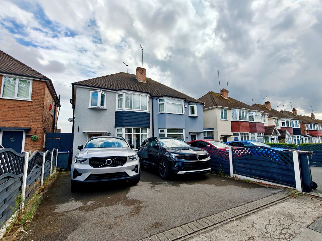 Property photo 1 of 12