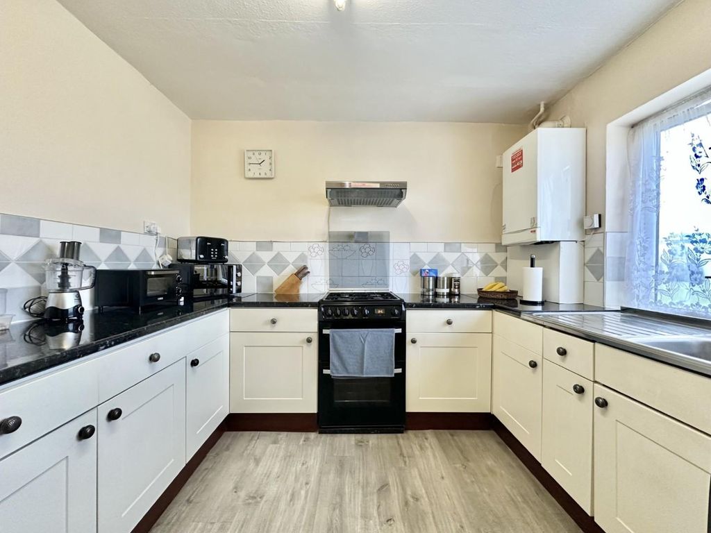 Property photo 1 of 16 Thumbnail_Img_0342.Jpg