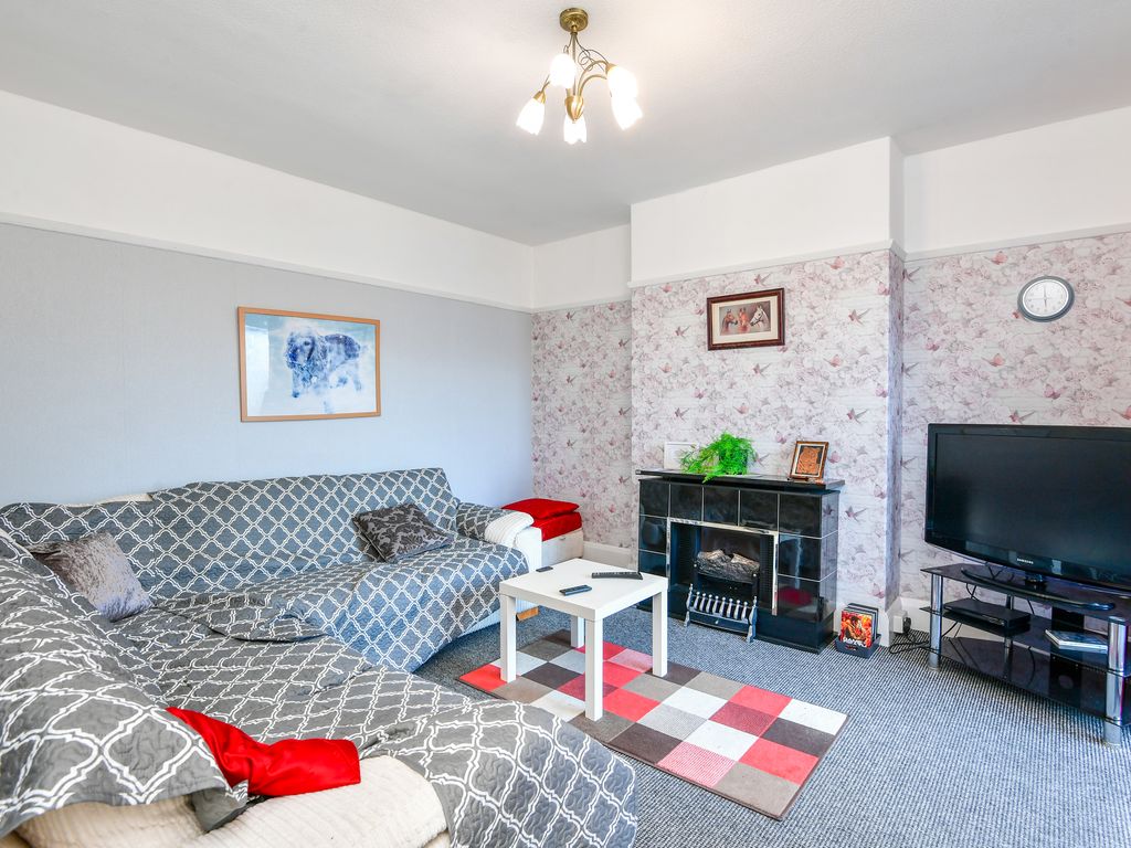 Property photo 3 of 28 Image 2