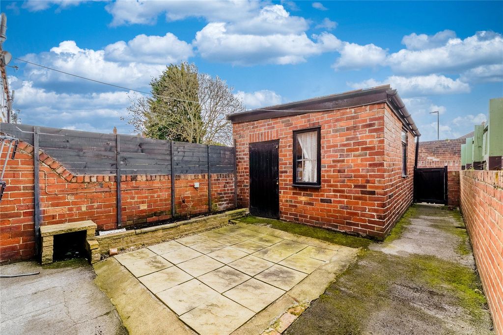 Property photo 2 of 18 Picture No. 31