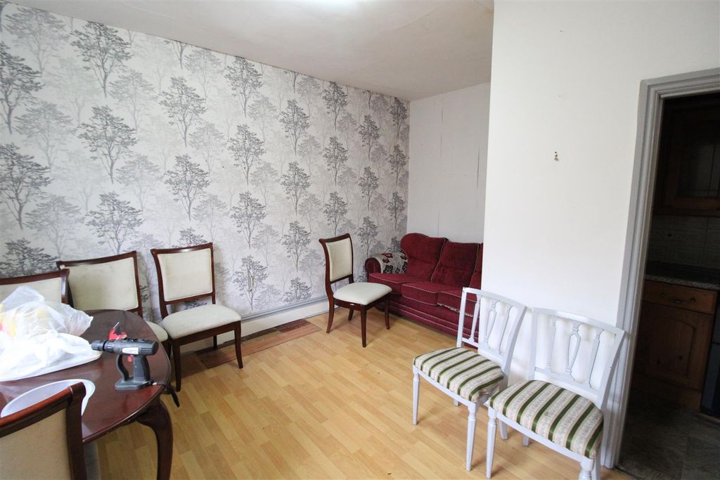 Property photo 3 of 9 Img_2965.Jpg