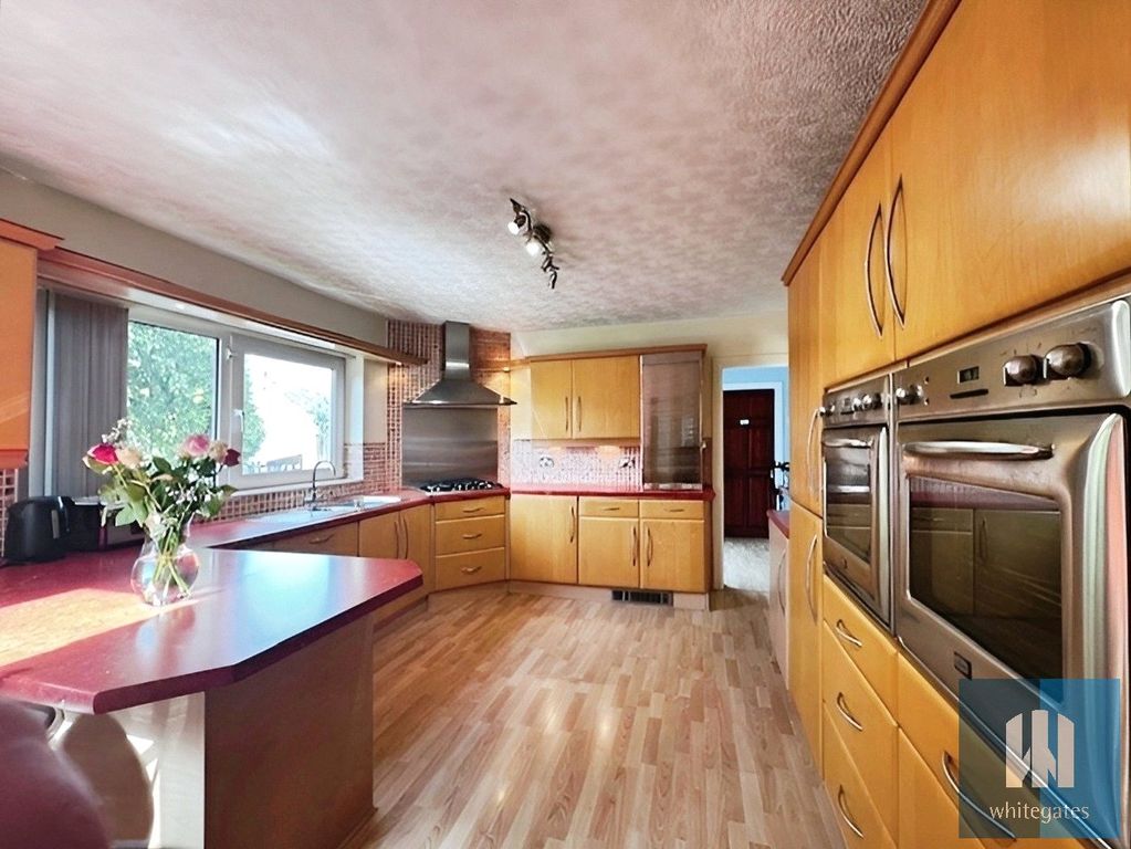 Property photo 2 of 24 Picture No. 85