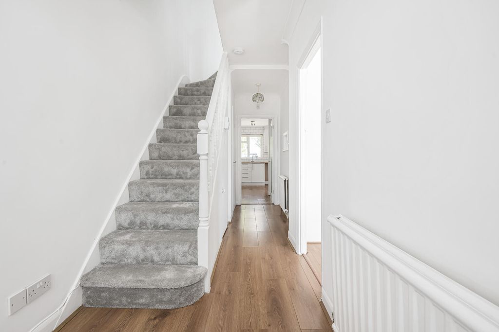 Property photo 3 of 28 Hallway