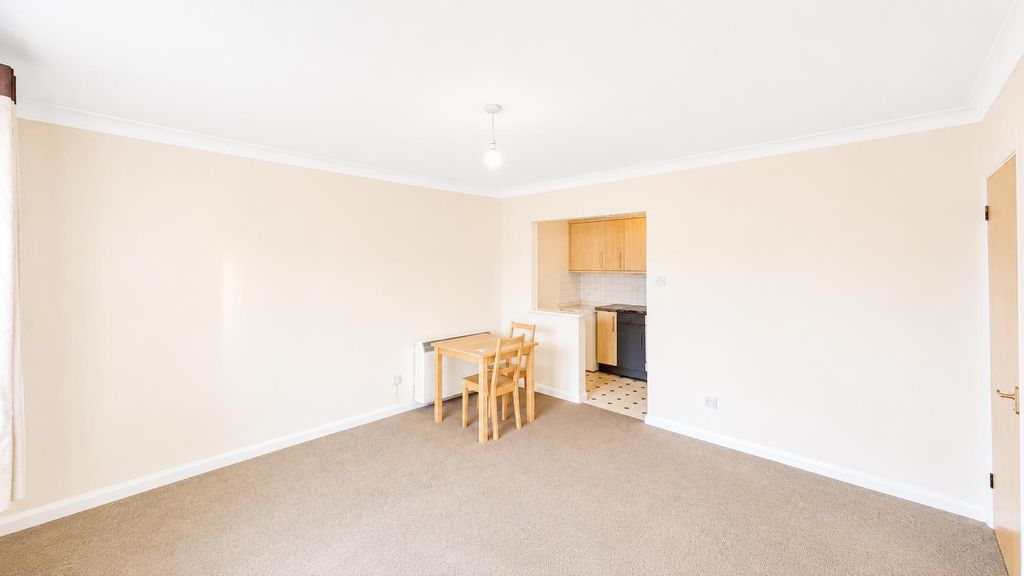 Property photo 2 of 6 Reception Room