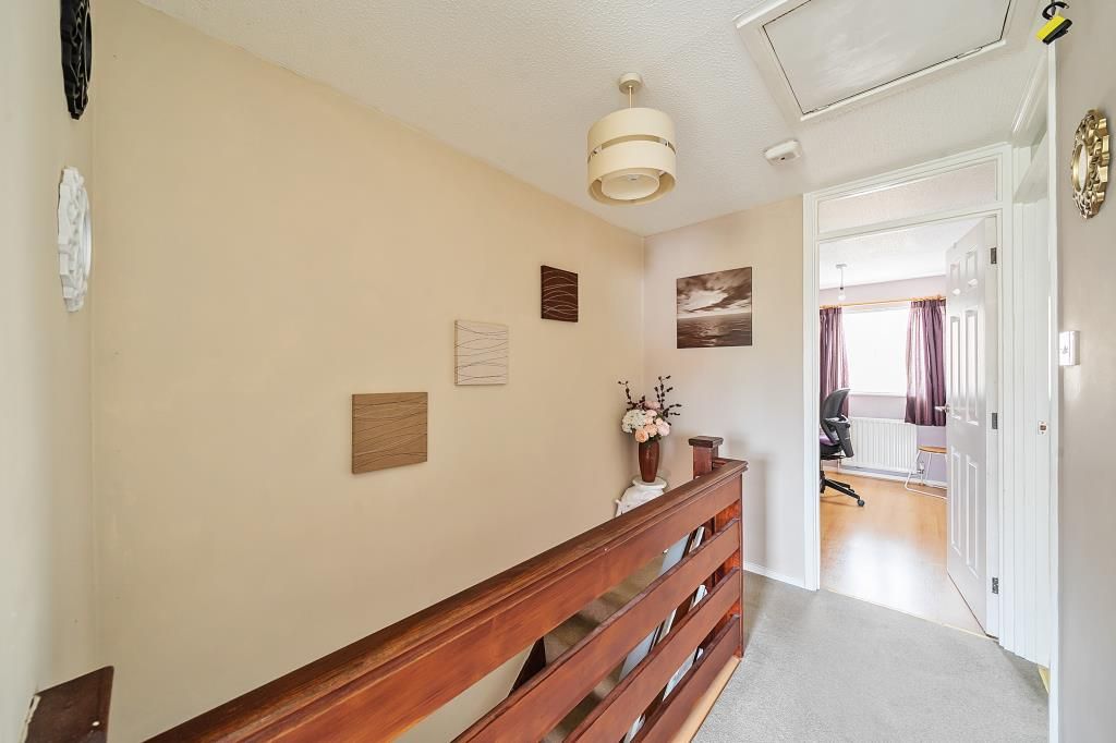 Property photo 3 of 15 Landing