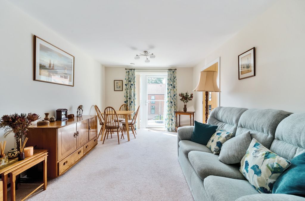 Property photo 2 of 12 1315550-15-6863A4...