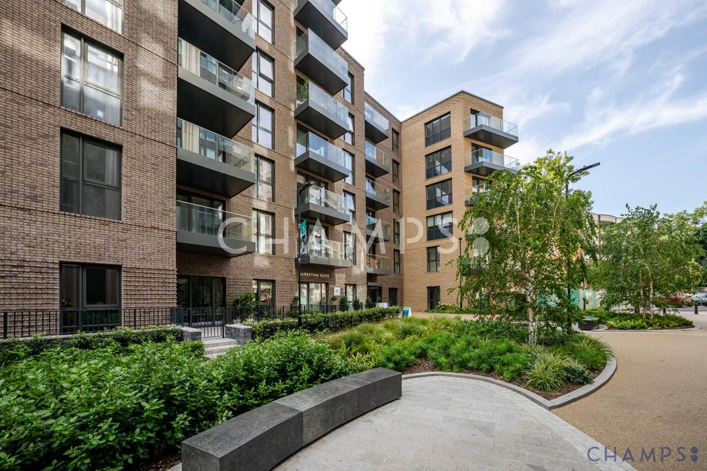 Property photo 1 of 2 2 Bed Flat To Rent Willowbrook House, London N4