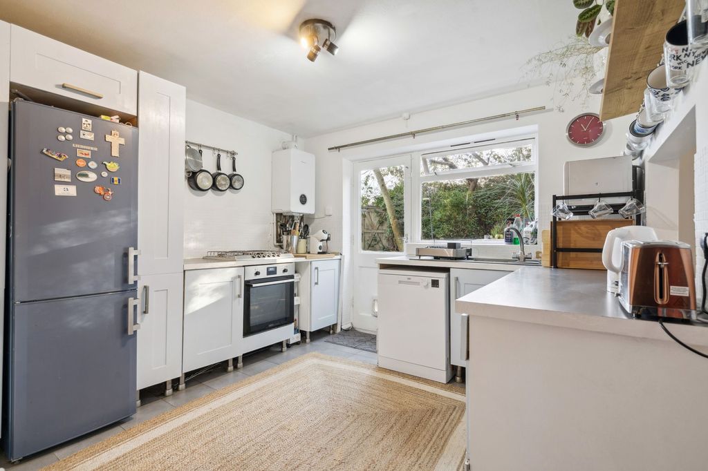 Property photo 3 of 15 Photo 10