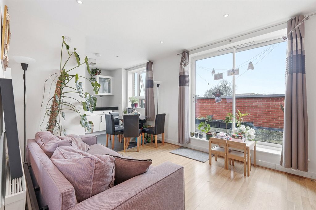 Property photo 1 of 12 Picture No. 09