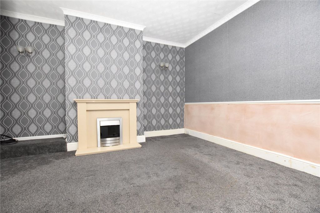 Property photo 2 of 19 Picture No. 02