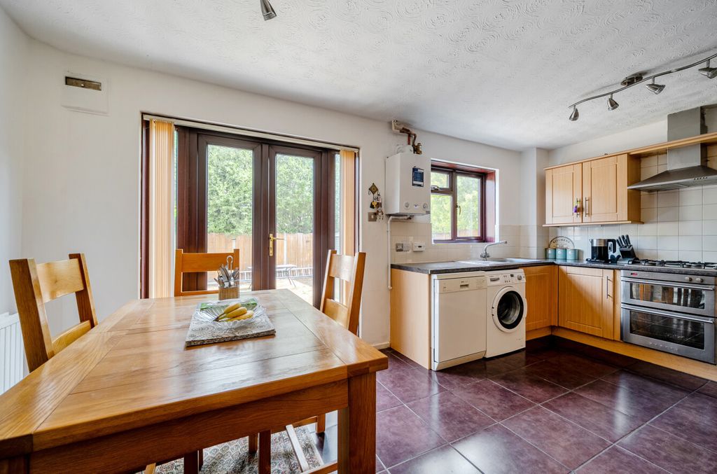 Property photo 3 of 18 1497990-17-6A61ee...