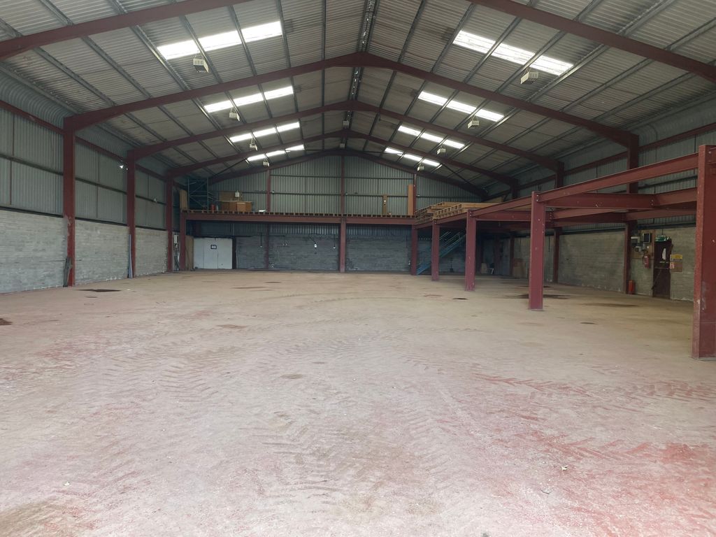 Property photo 3 of 8