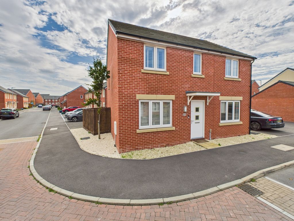 Property photo 1 of 25 Front