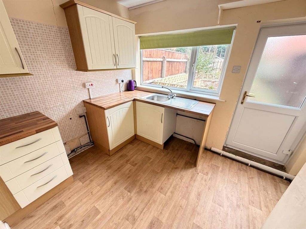 Property photo 3 of 8 7427A2c6-Be4d-4A48-96Df-2E0E392Dd067.Jpg