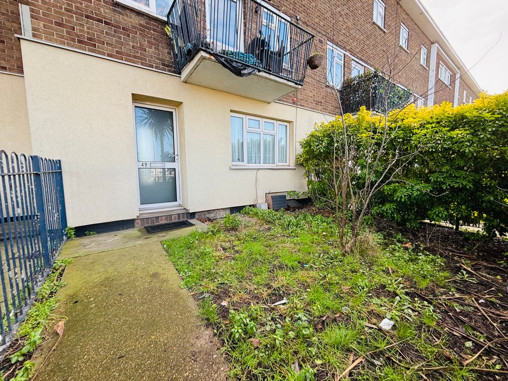 Property photo 3 of 8