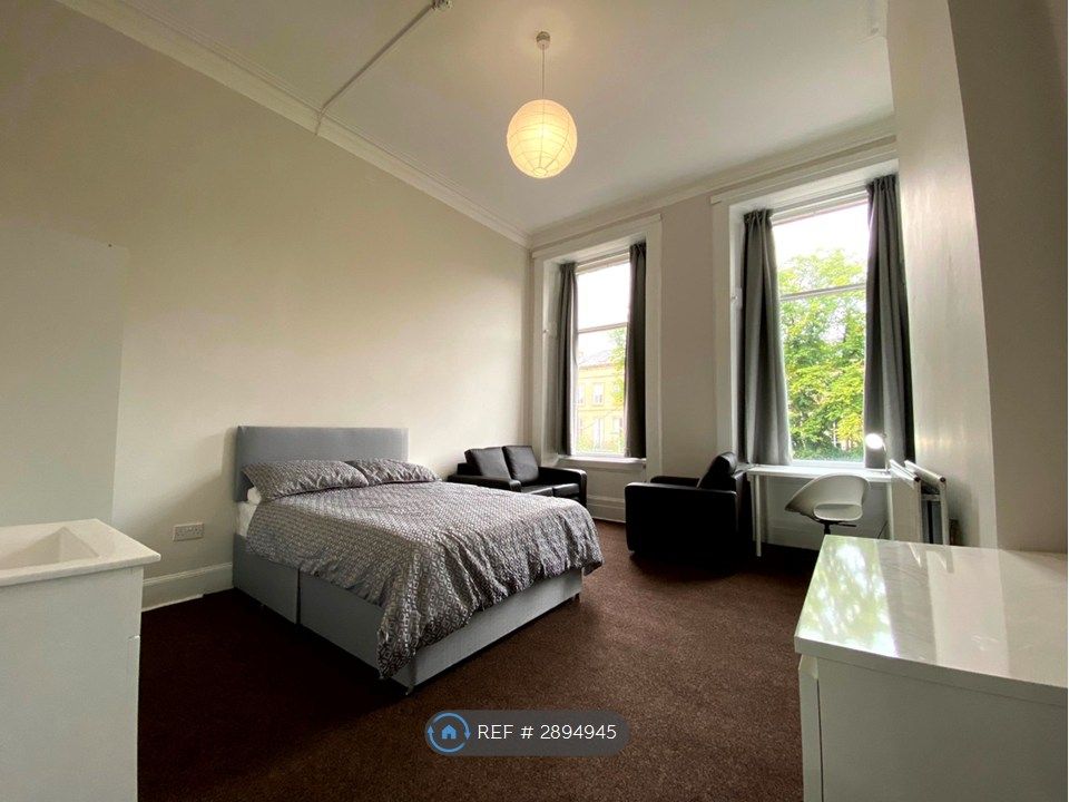 Property photo 2 of 15 Room 5