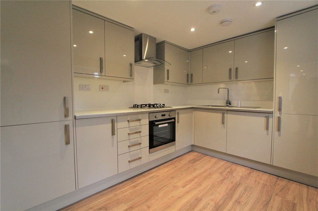 Property photo 2 of 8 Picture No. 04