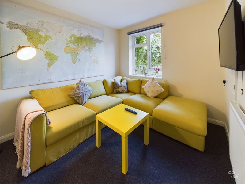 Property photo 1 of 12 Photo 23