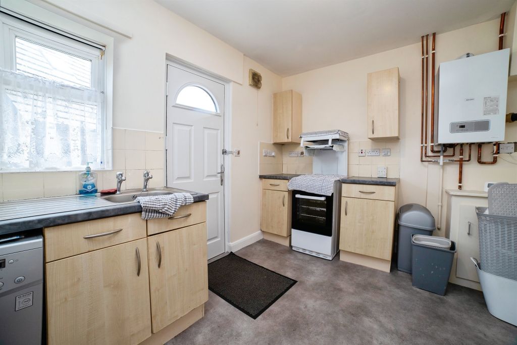 Property photo 3 of 15