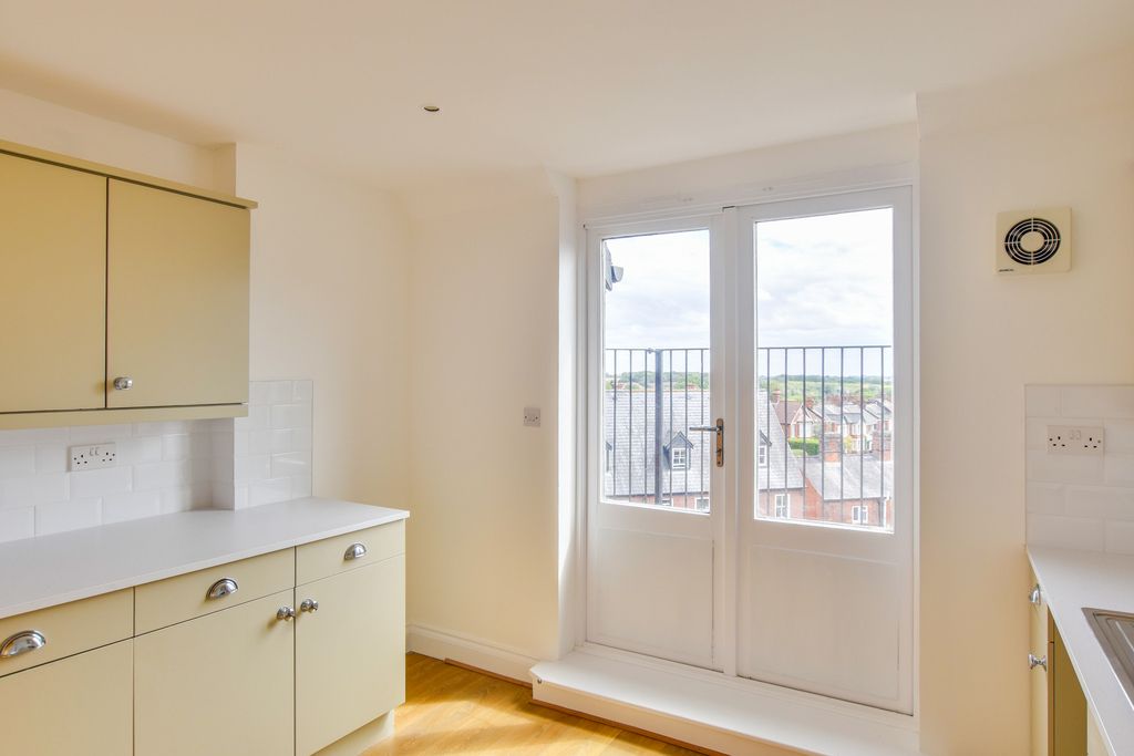 Property photo 3 of 12 Dsc_0058-Dsc_0060