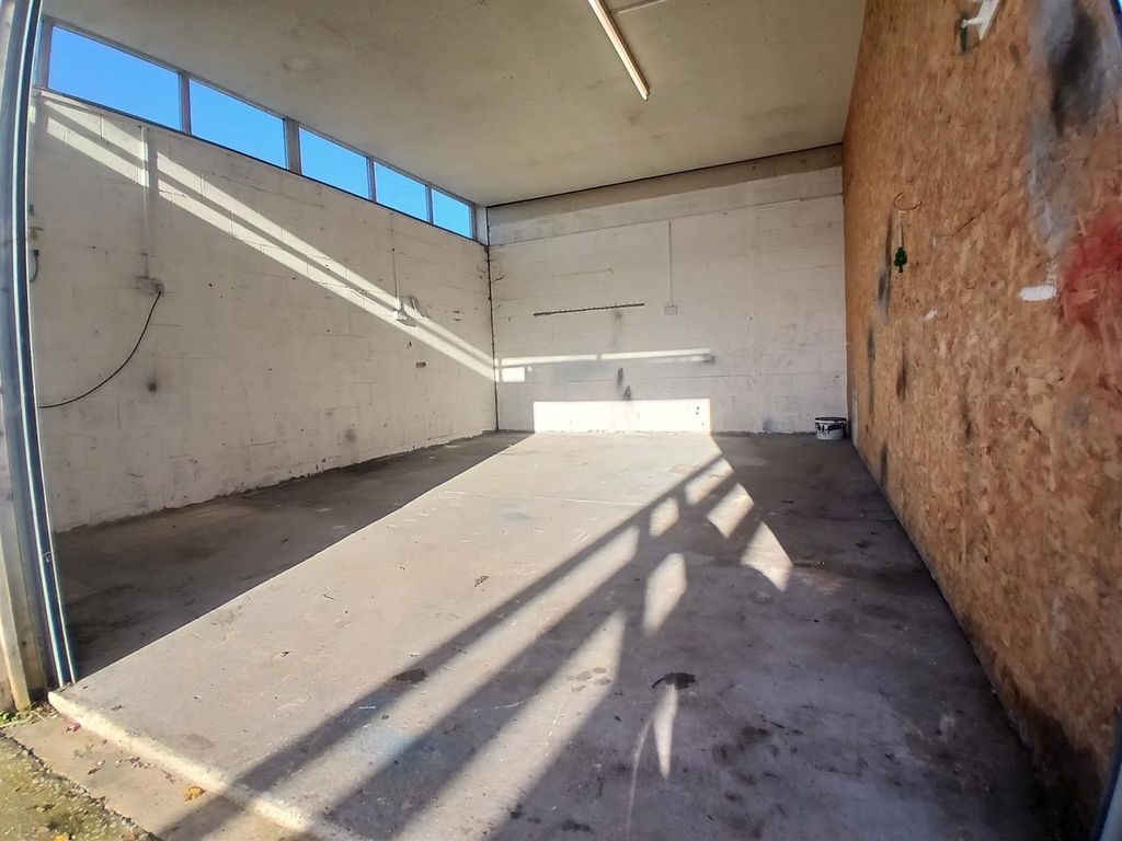 Property photo 2 of 5 20251117_122030.Jpg