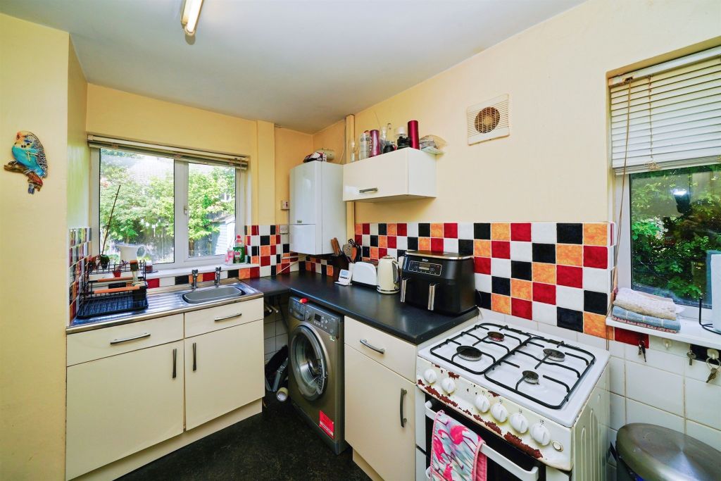 Property photo 3 of 15