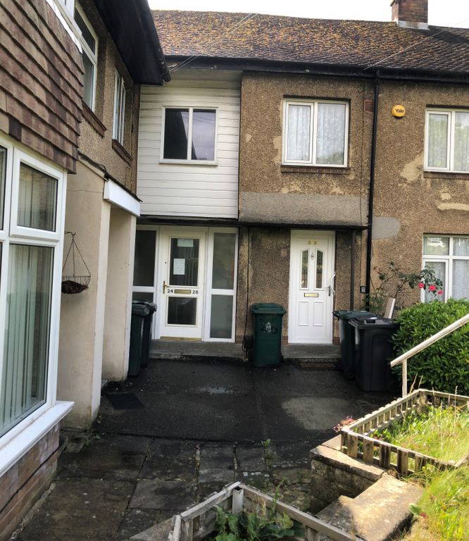 Property photo 1 of 18 Delightfull Modern 2 Bedroom Ground Floor Maisonette Close To Bri Hospital