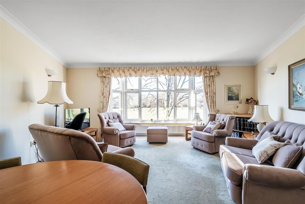 Additional image 16 of 2 bed flat for saleStation Road West, Oxted RH8