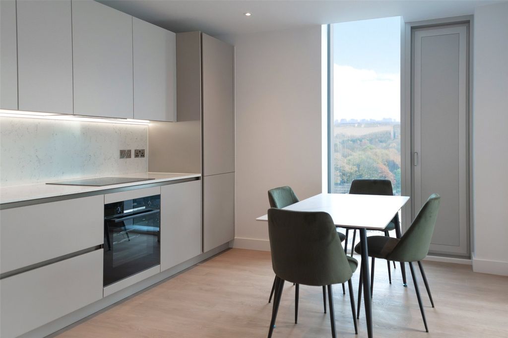 Property photo 3 of 21 Picture No. 03