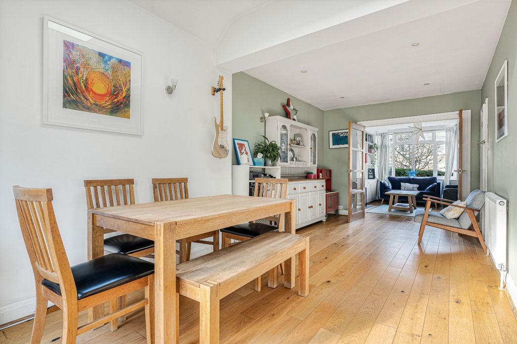 Property photo 3 of 18 Dining Area