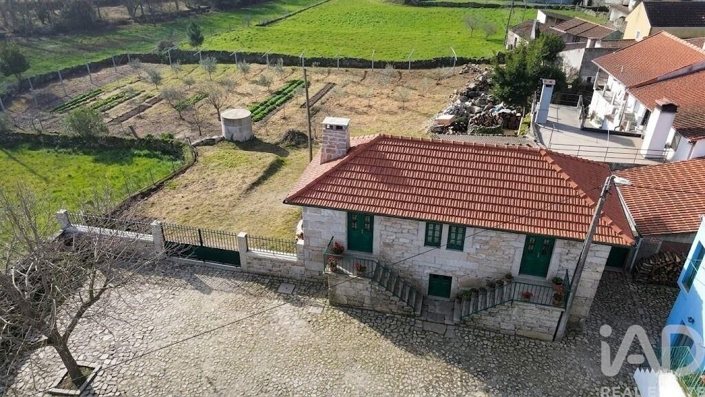 Property photo 1 of 32