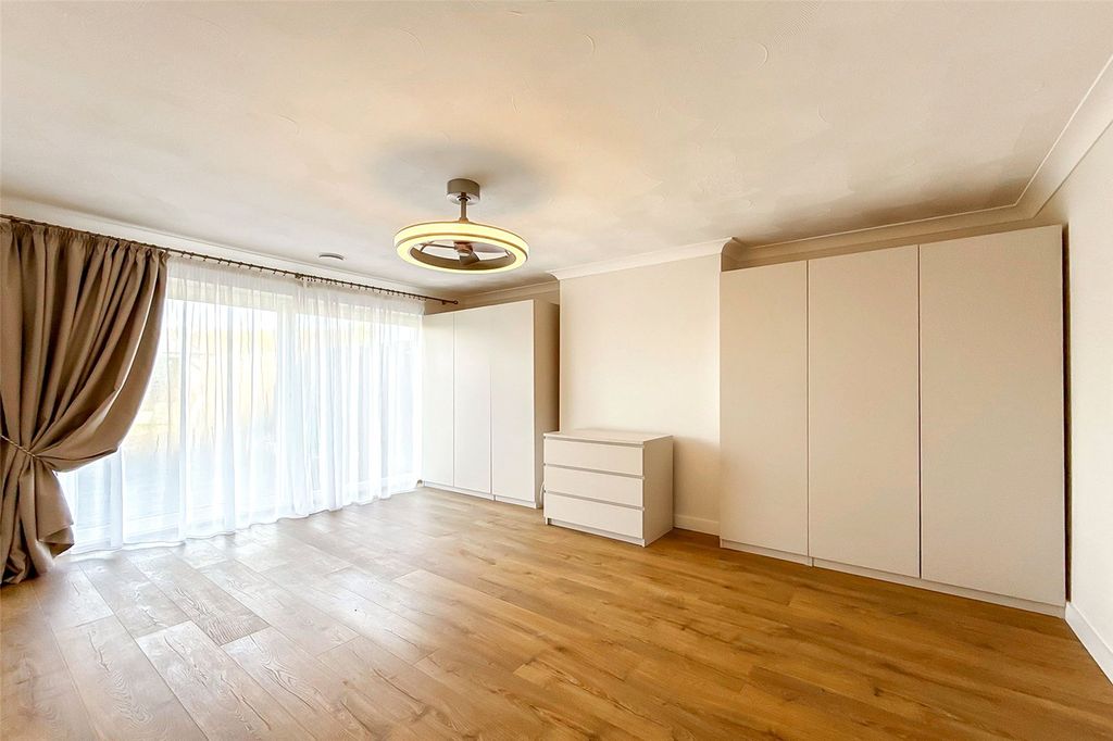 Property photo 3 of 14 Picture No. 20