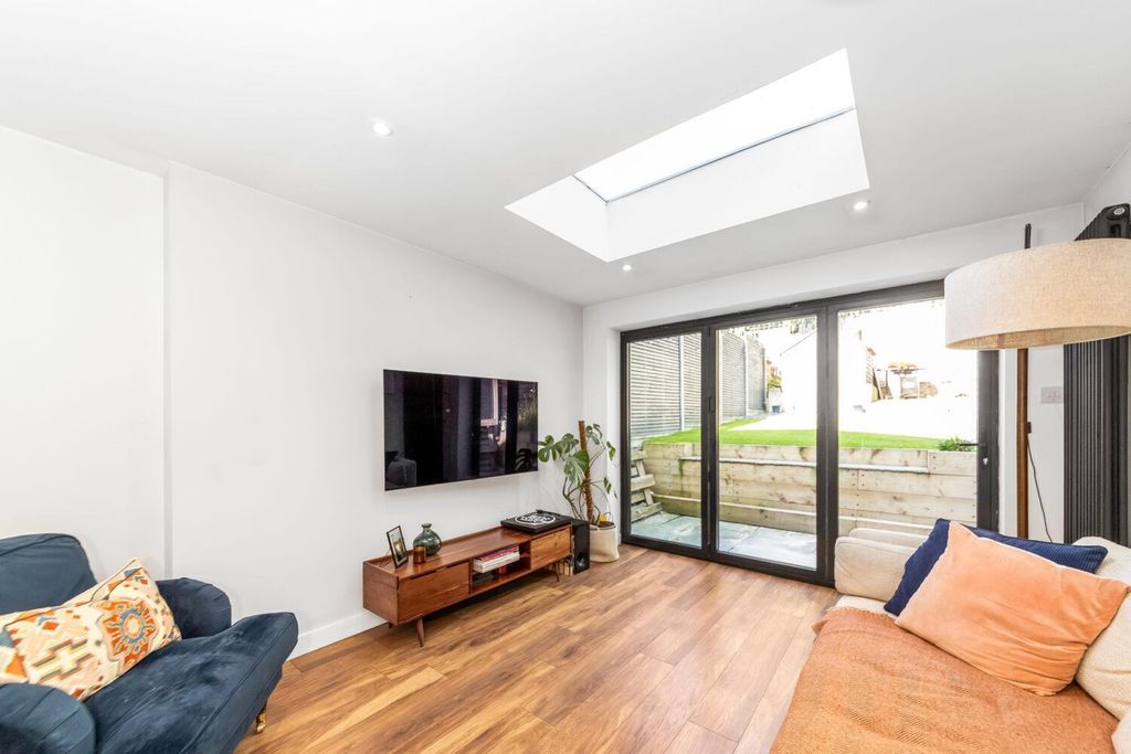 Property photo 3 of 13 Img_2028-1-1500x1000.Jpg