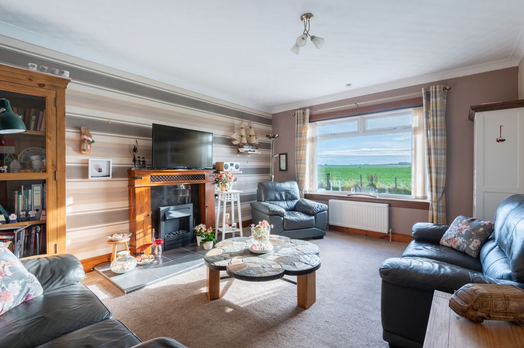 Property photo 3 of 29