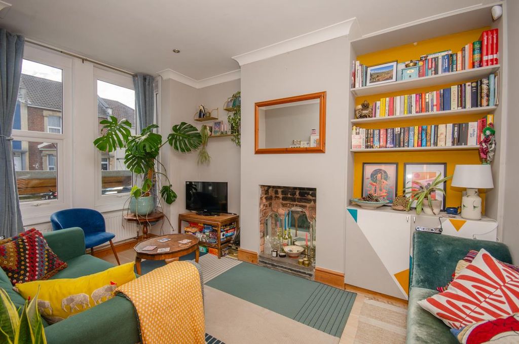 Property photo 3 of 28 Easton-01.Jpg