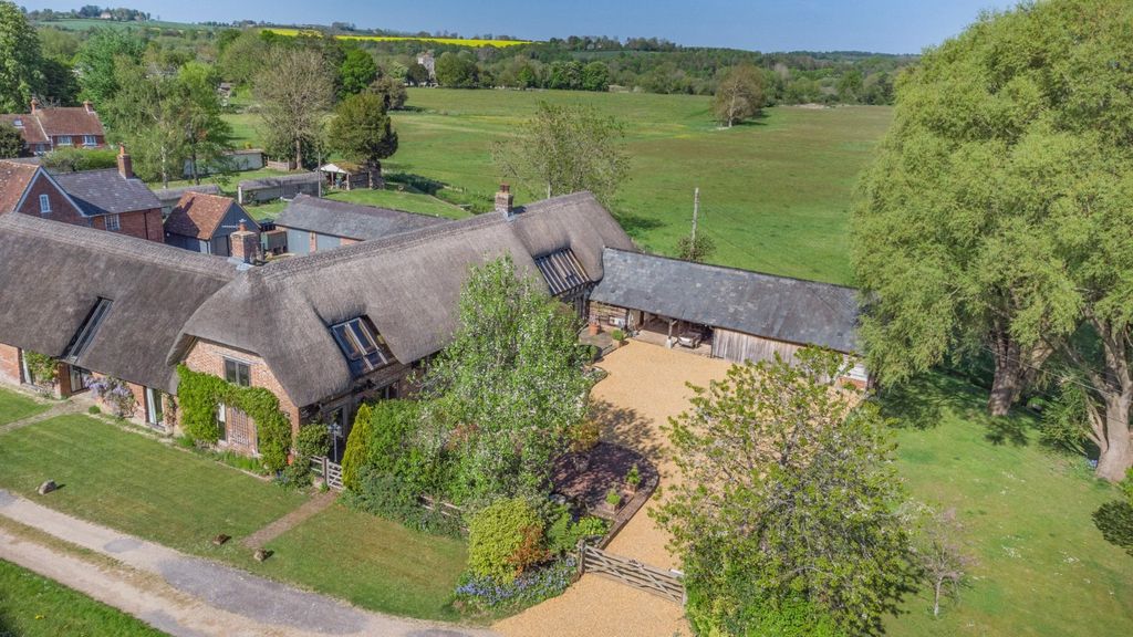 Property photo 1 of 20 Little Manor Barn