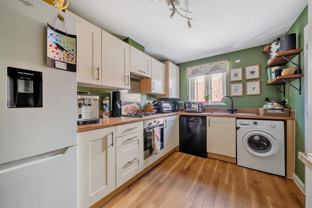 Property photo 3 of 16 Bonville Kitchen.Jpg