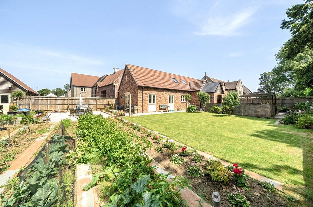 Property photo 2 of 16 Rear Garden