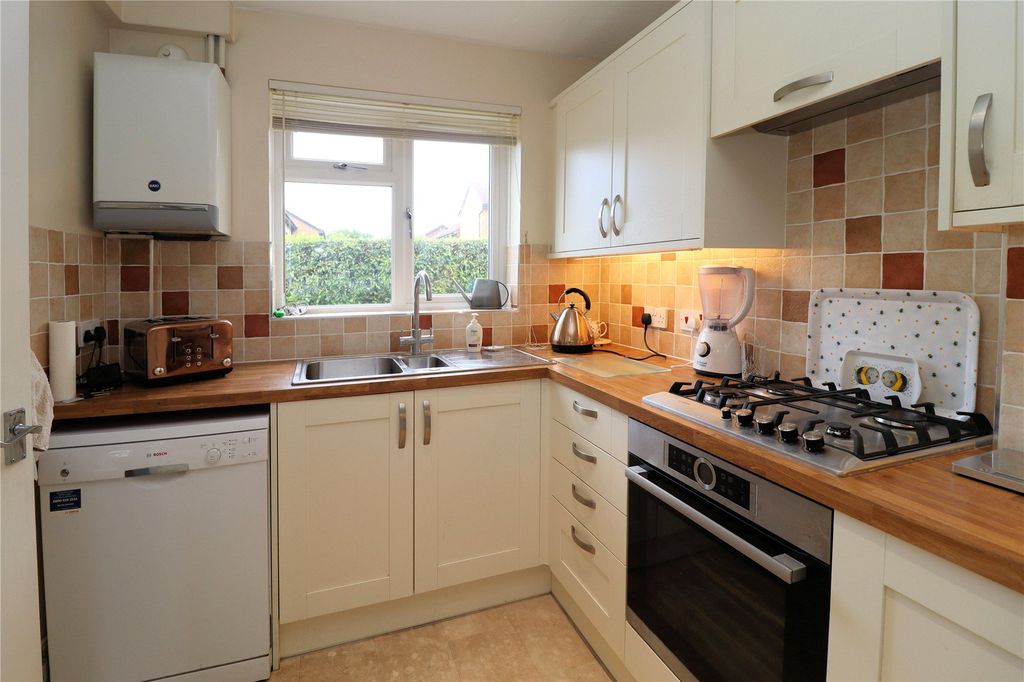 Property photo 3 of 15 Picture No. 05