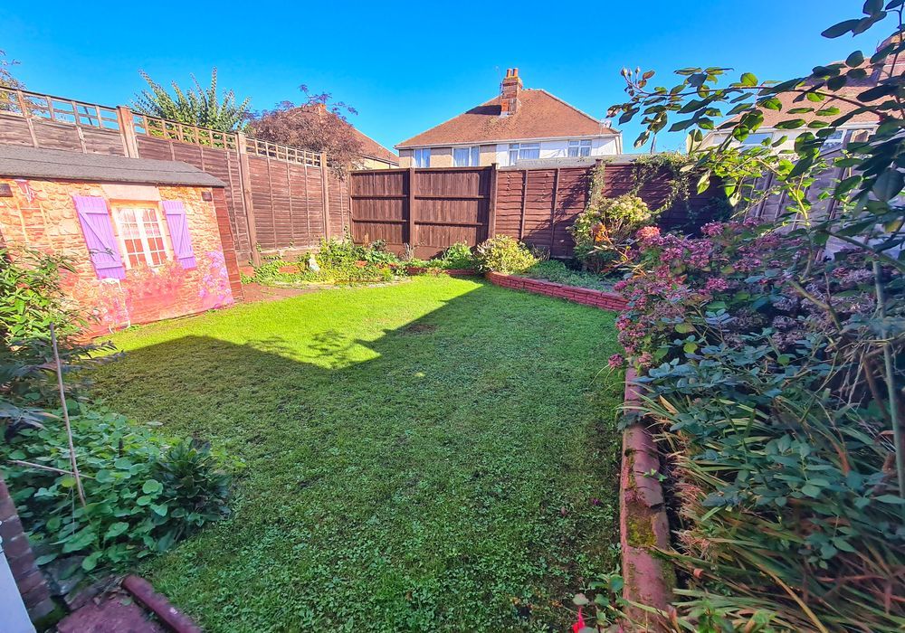 Property photo 2 of 12