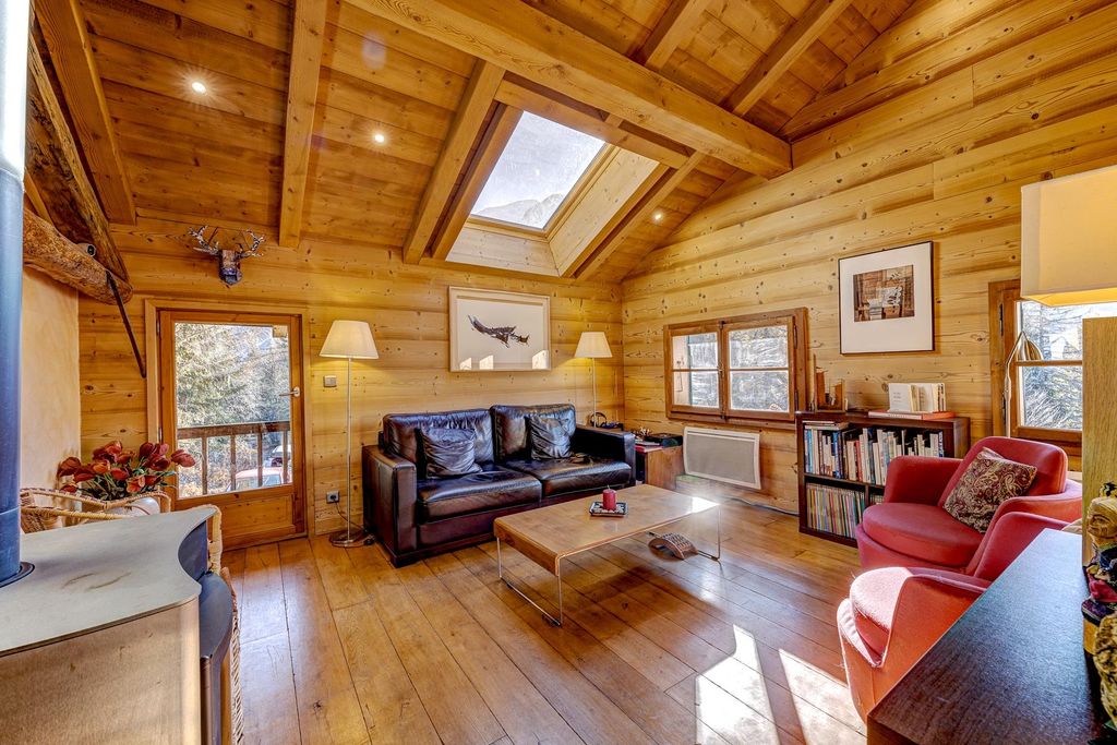 Property photo 2 of 19 Image