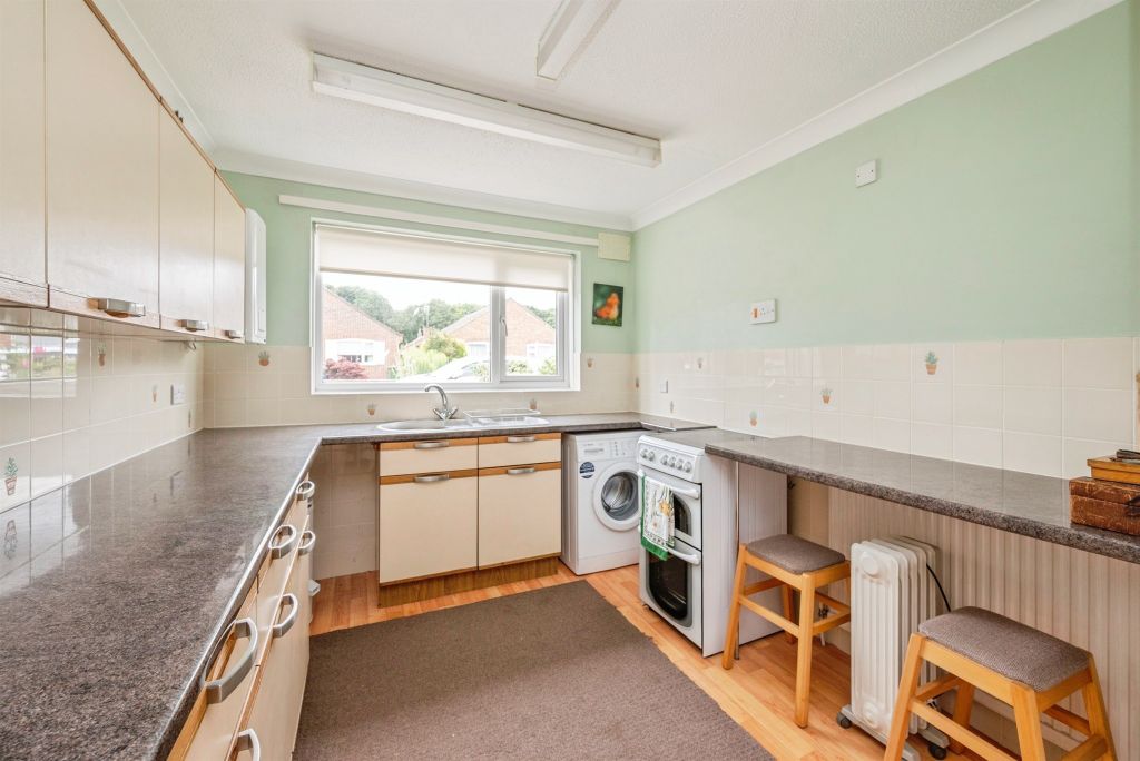 Property photo 3 of 16