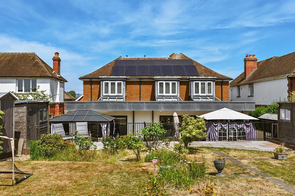 Property photo 1 of 34 3 Ponswood Road Tn389Bu (28).Jpg