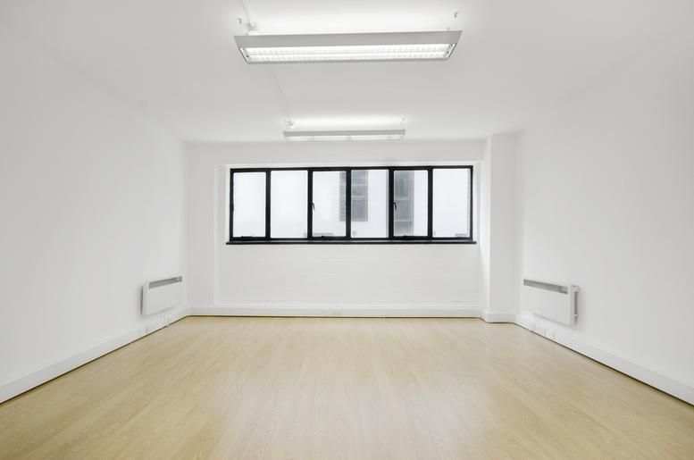 Property photo 2 of 8