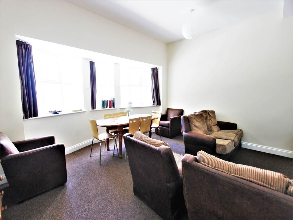 Property photo 3 of 7 Img_9069