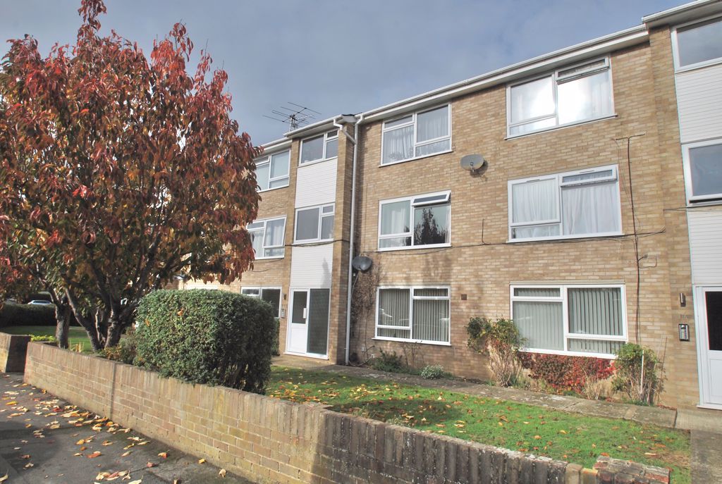 Property photo 1 of 7 Photo 4