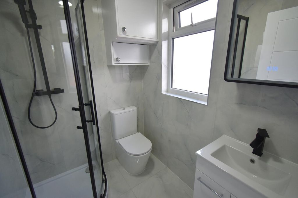 Property photo 3 of 3 Bathroom