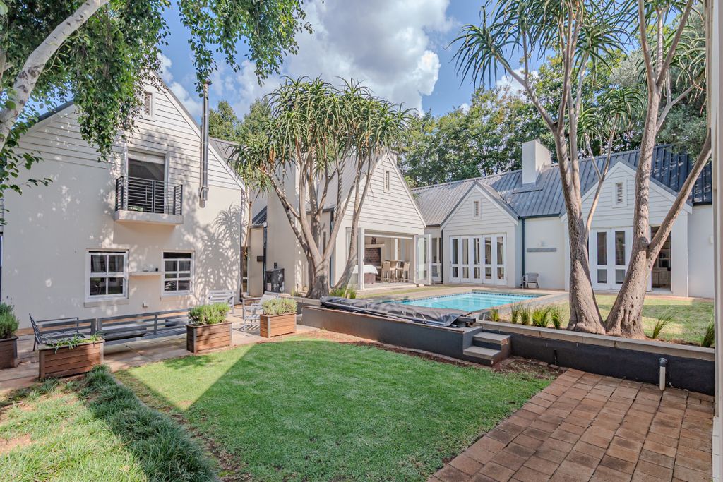 Property photo 2 of 80 Cn1726347