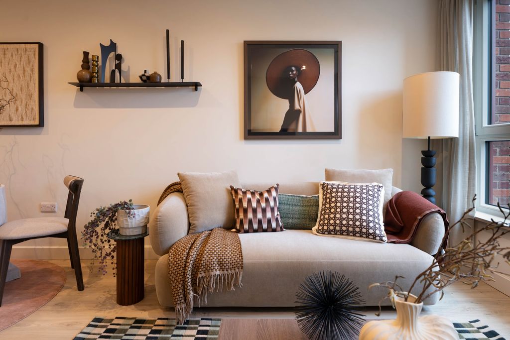 Property photo 3 of 17