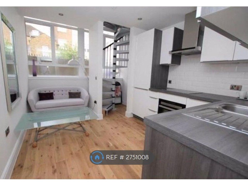 Property photo 2 of 15 Kitchen And Reception